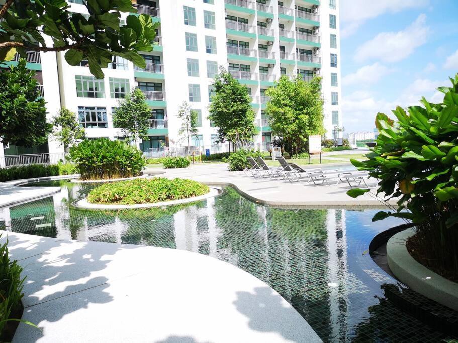 Yolo Budget Condo Premium Facilities One Johor Bahru Esterno foto